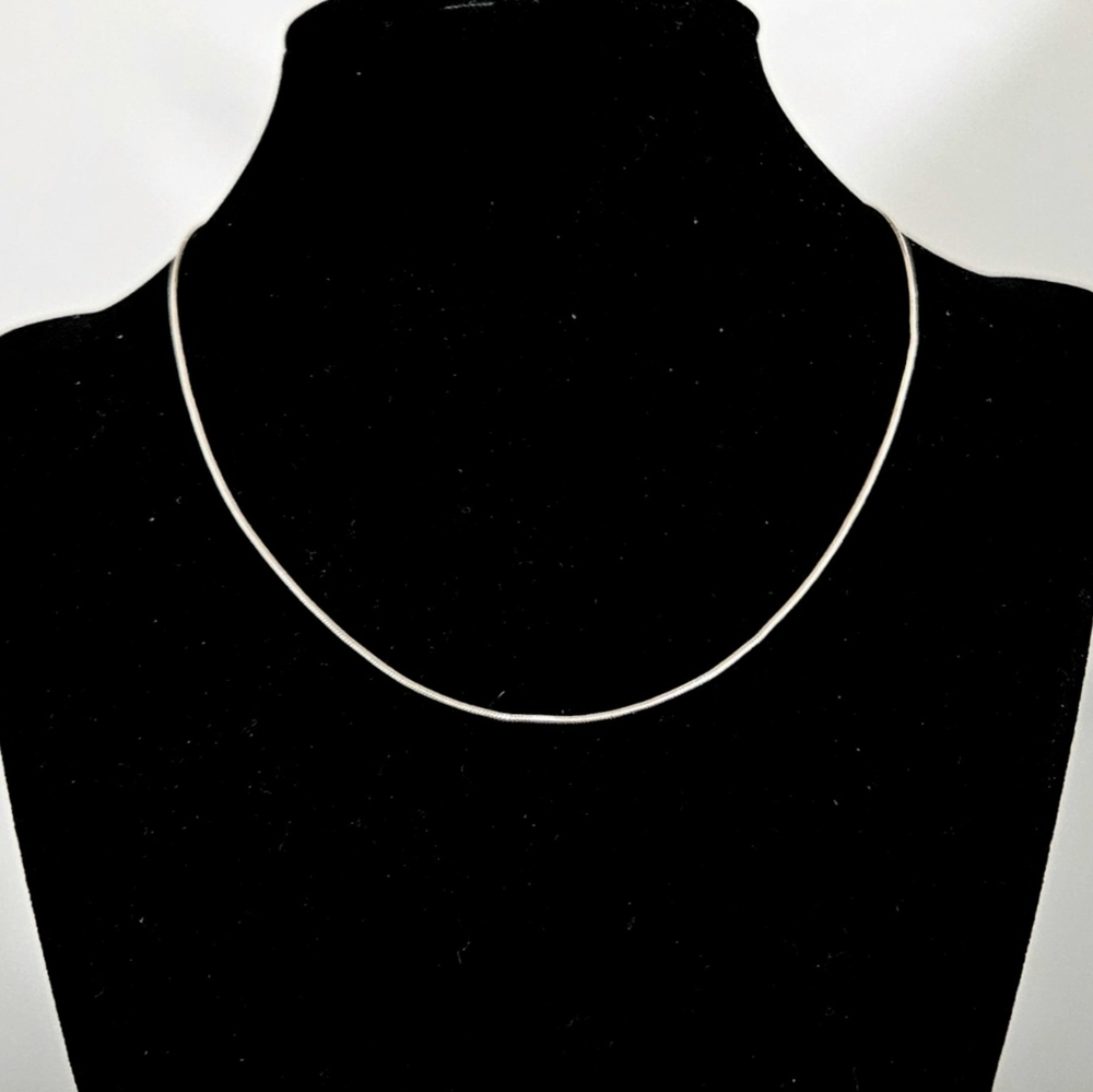 16" Sterling Silver chain necklace 925 Italy Snake 16 inch 3.8g EUC